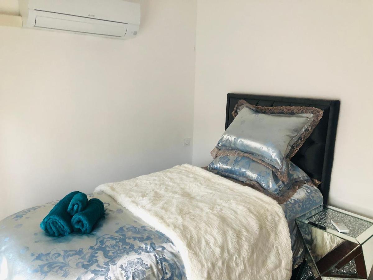 Saint Denis Appartement 1 เลอม็องส์ ภายนอก รูปภาพ