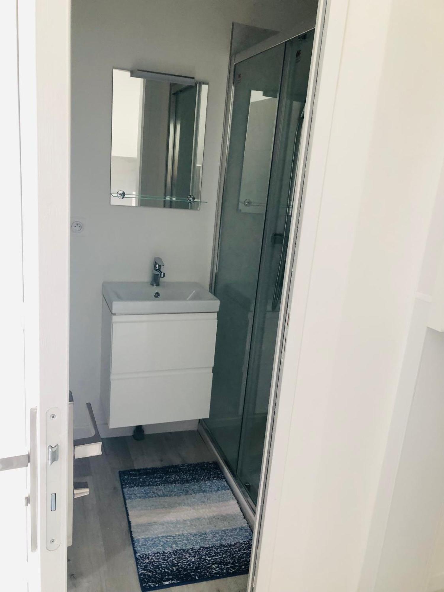 Saint Denis Appartement 1 เลอม็องส์ ภายนอก รูปภาพ