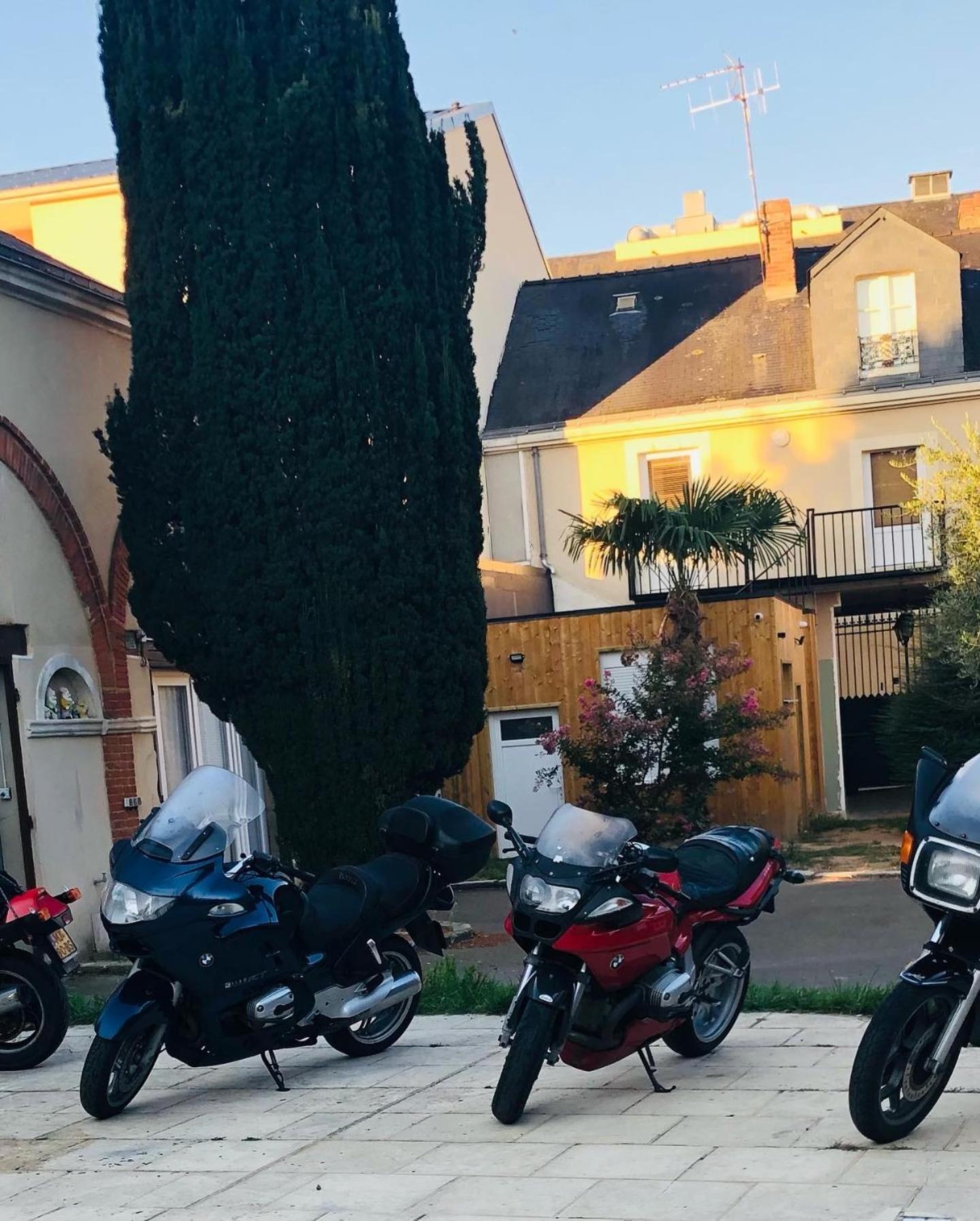 Saint Denis Appartement 1 เลอม็องส์ ภายนอก รูปภาพ